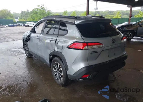 2024 Toyota Corolla Cross Hybrid Se z USA, uszkodzony, nr VIN 7MUFBABG8RV062363